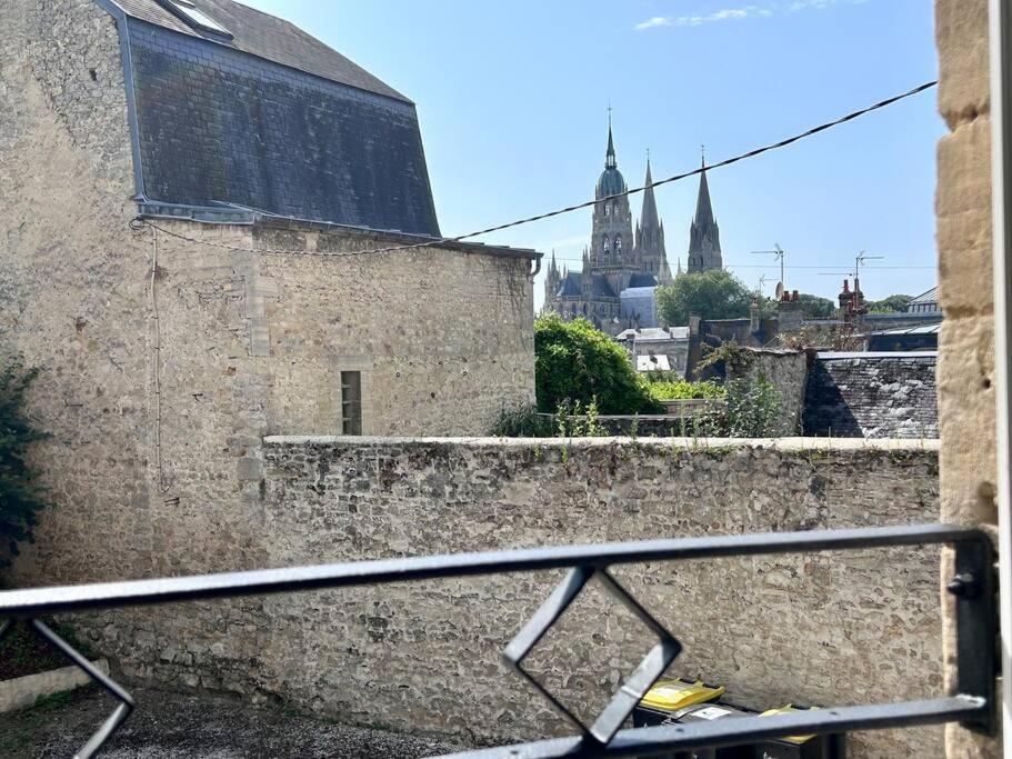 Le Cocon Bayeusain X Parking By Melrose Bayeux Eksteriør bilde